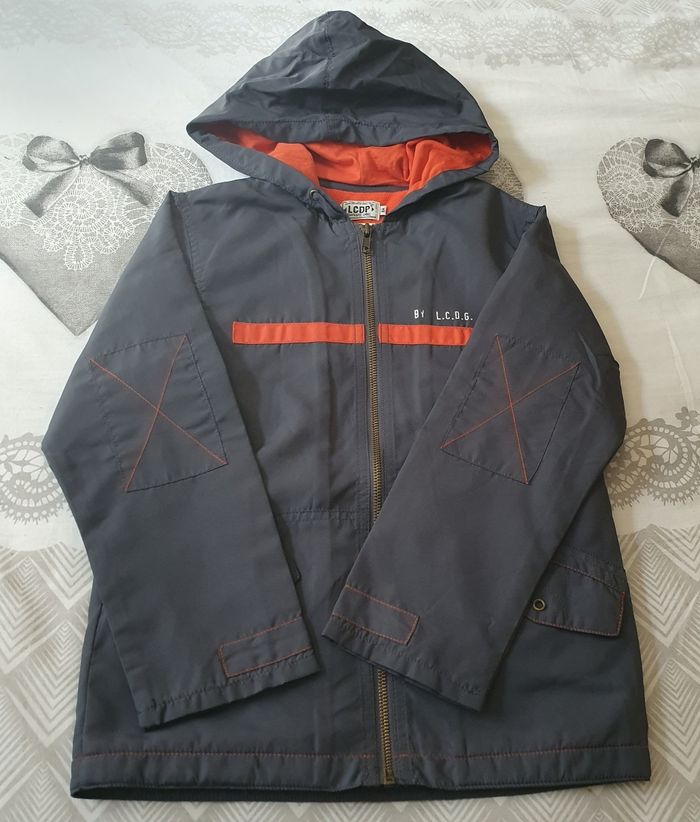Veste coupe vent de taille 8ans