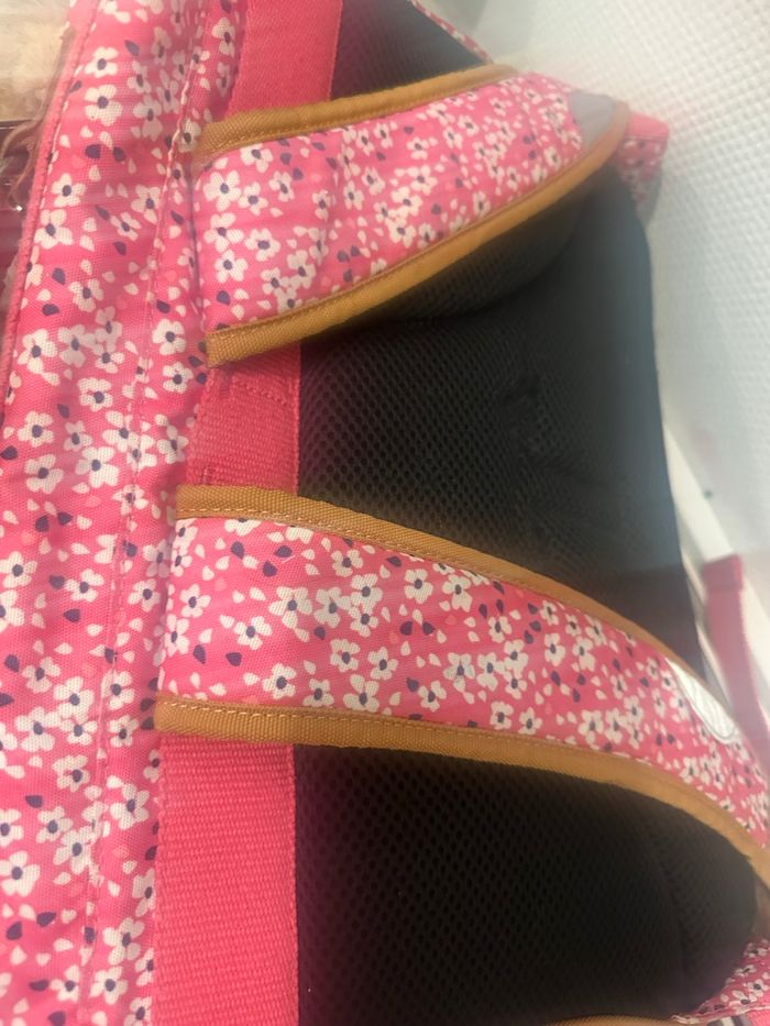 Cartable Tann’s fleuri – bon état – grande taille