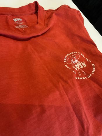 Tee shirt Levi's imprimé poitrine