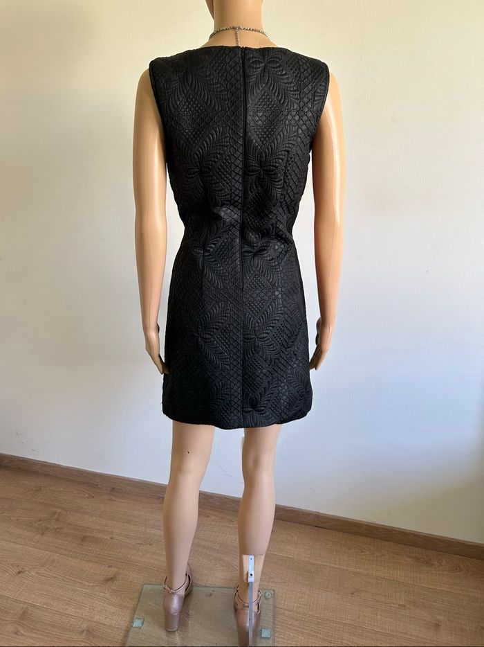 Robe noire sans manches Naf Naf taille 38 jamais portée - photo numéro 6