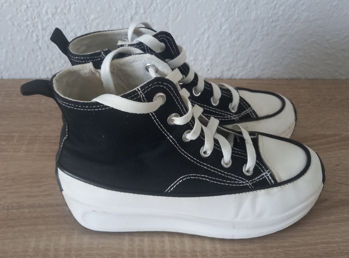 Basket en toile pointure 34 - photo numéro 2