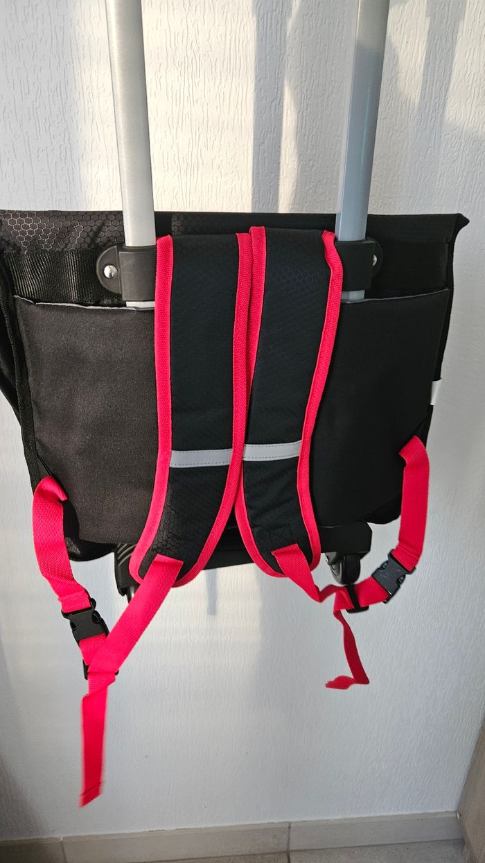 Cartable à roulettes - photo numéro 2