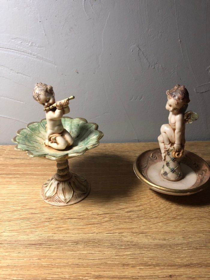 2 figurines Angelots  Fontanini  logo et numéroté