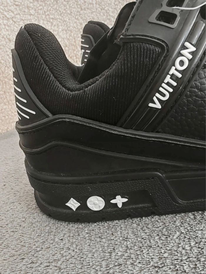 Baskets Louis Vuitton Trainer en cuir – Taille 42 – Made in Italy - photo numéro 6