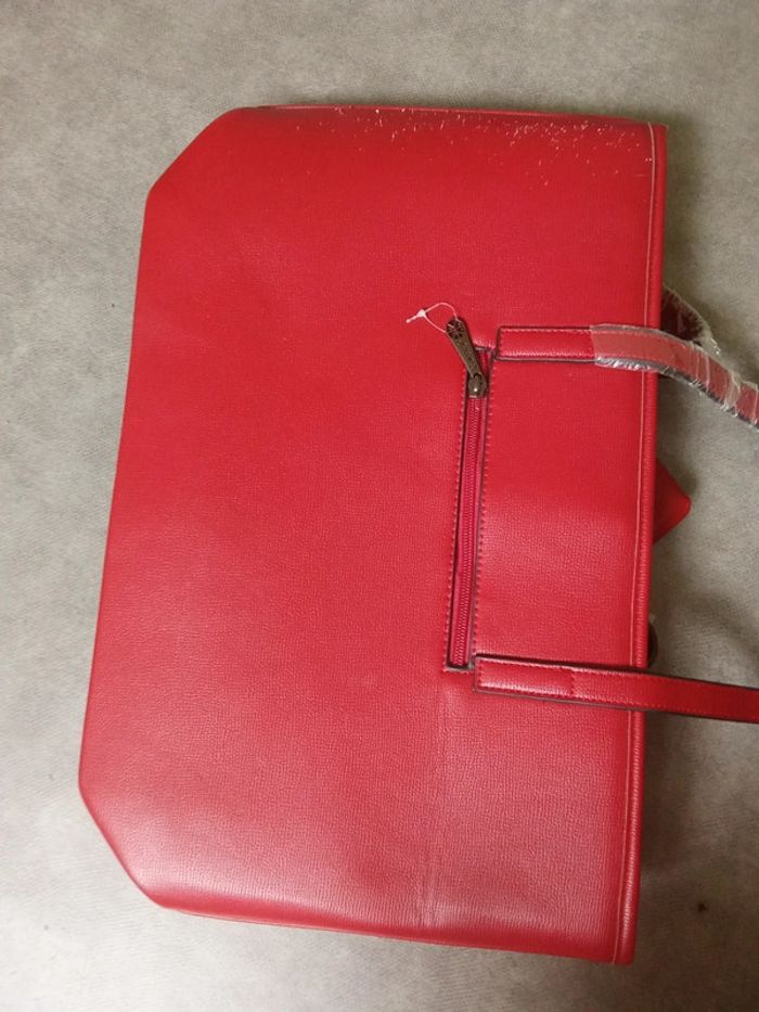 Grand sac rouge , gallantry avec porte monnaie - griffée 😱 - photo numéro 4