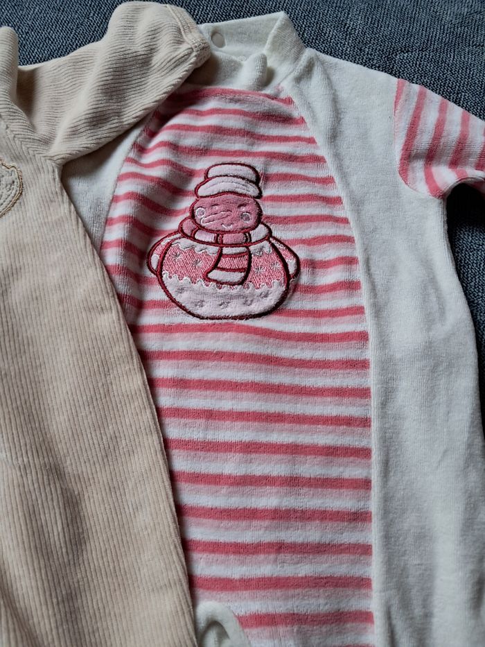 Lot 2 pyjamas 1 mois - photo numéro 3