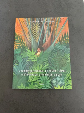 La femme qui attendait un enfant à aimer