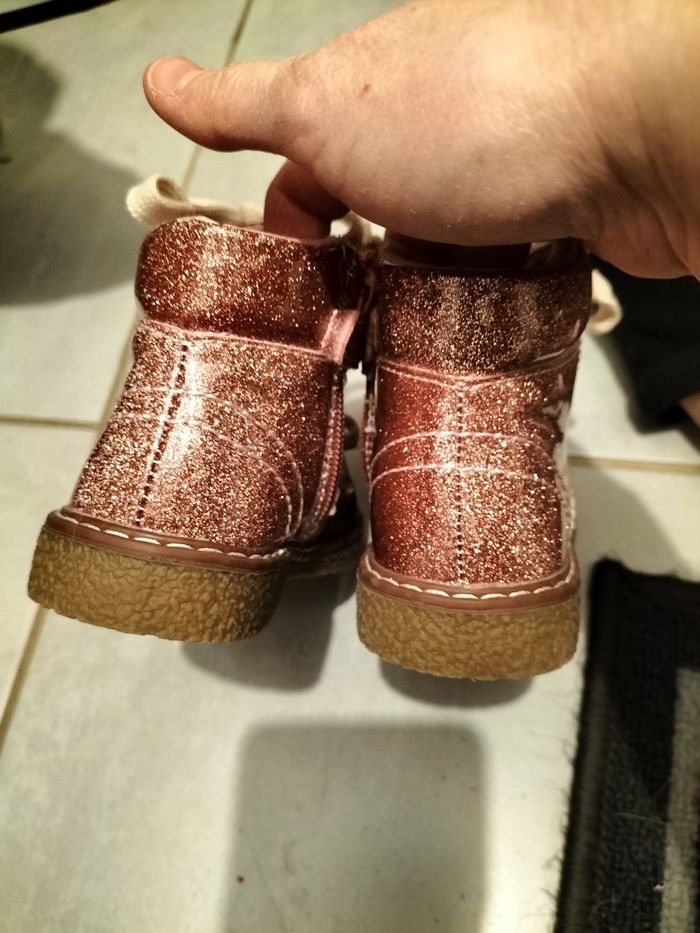 Chaussures rose de taille 22 - photo numéro 2