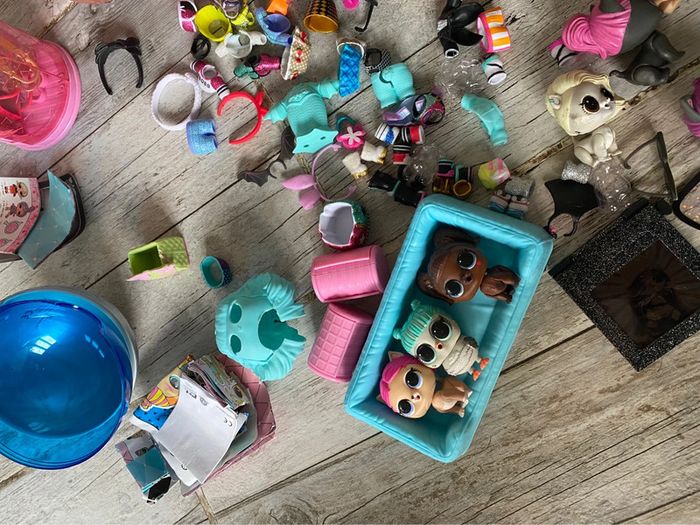 🎉 Gros lot poupées L.O.L Surprise – 15 poupées + bébés + animaux + accessoires - photo numéro 3