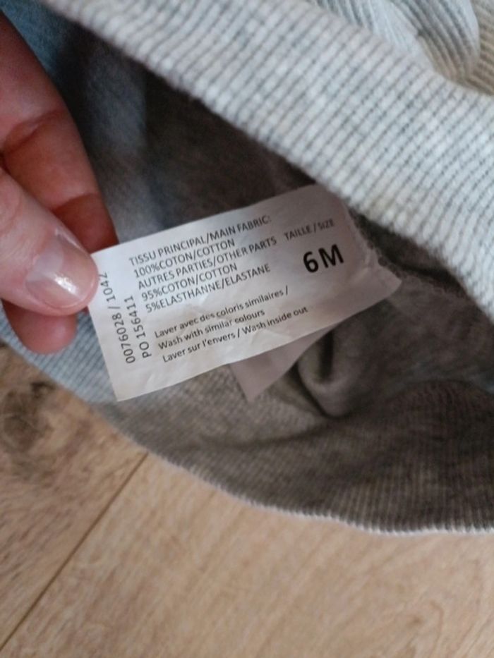 Sweat gris a capuche kimbaloo 6 mois - photo numéro 3