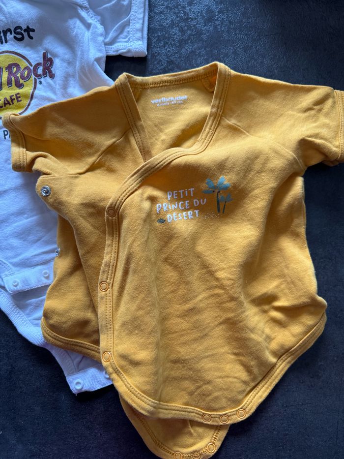 Lot 3 bodies 6 mois bébé - photo numéro 3