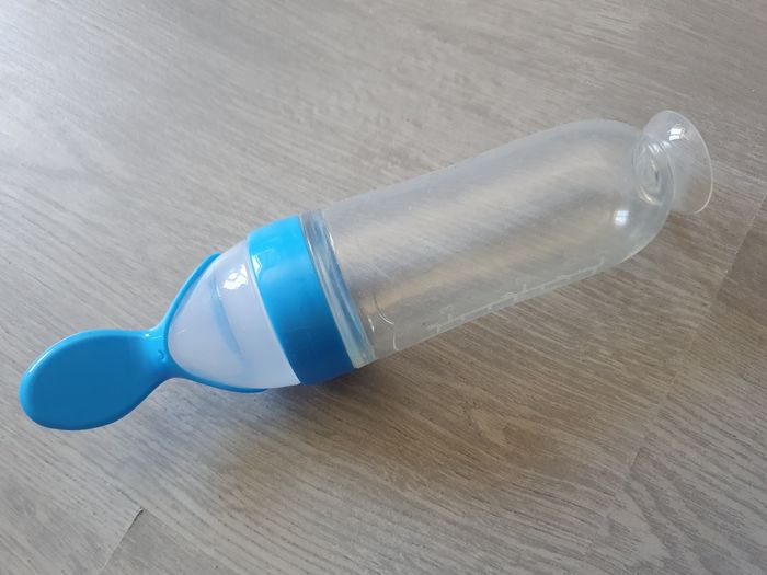 Biberon cuillère