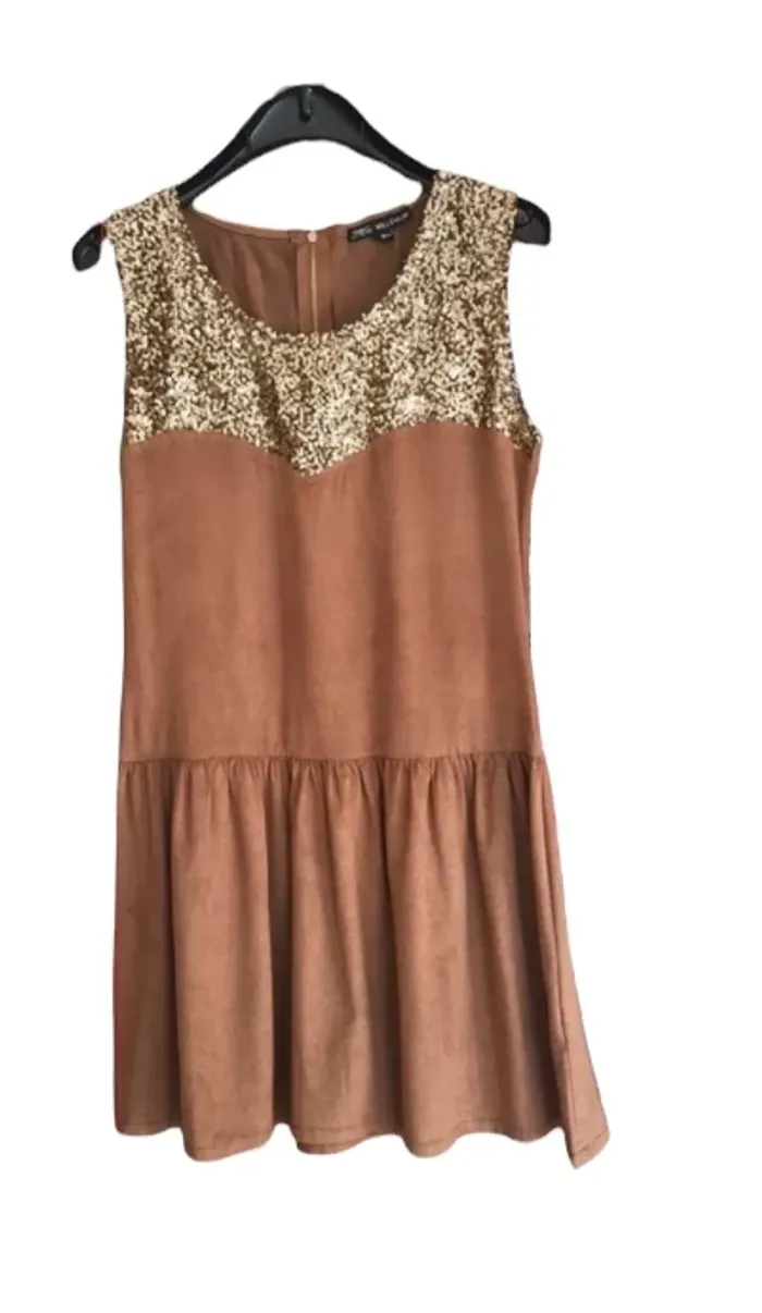 robe marron à strass