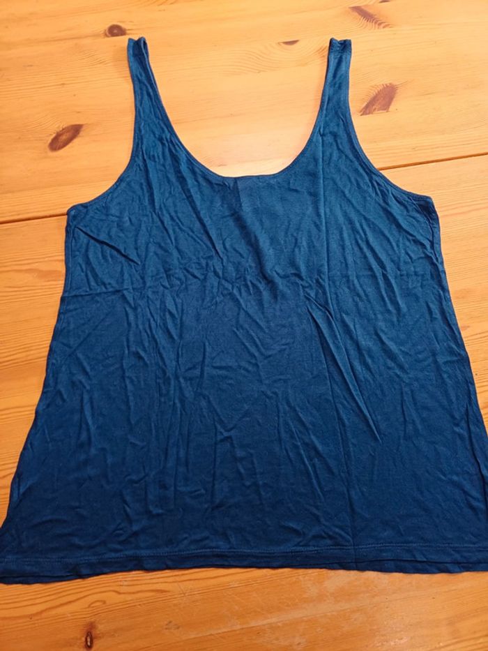 Débardeur bleu - photo numéro 2