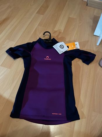 T shirt de bain / piscine Néoprène anti UV 50 + tribord décathlon