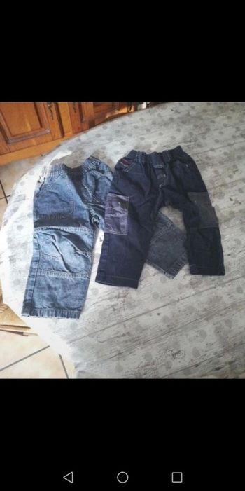 Lot 2 pantalons 3 ans