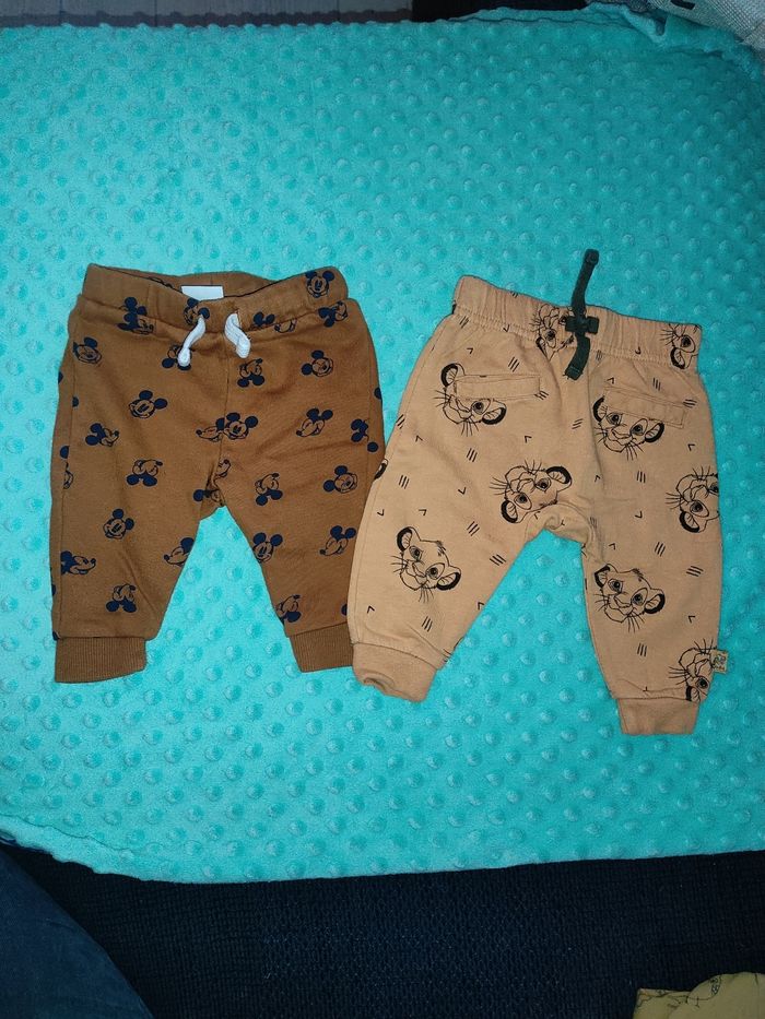 Lot pantalon Disney