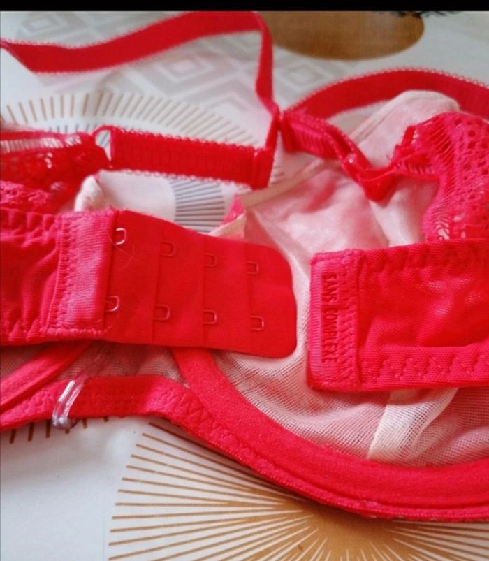 Soutien gorge sans complexe taille 90C - photo numéro 3