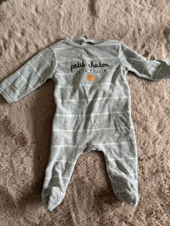 Lot de 8 pyjamas - photo numéro 8