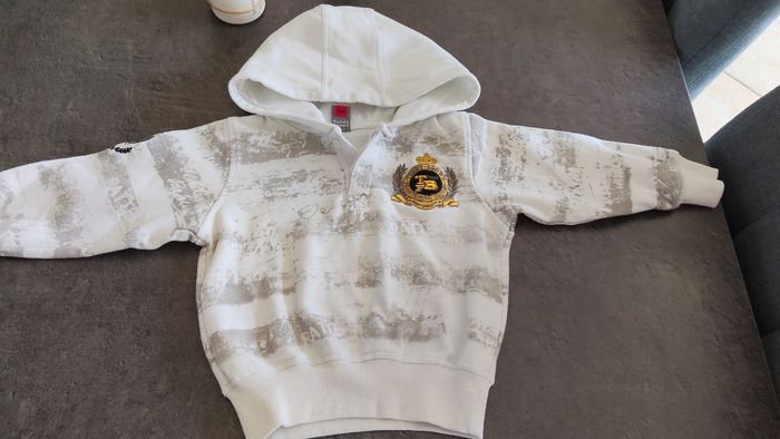 Sweat à capuche 3 ans