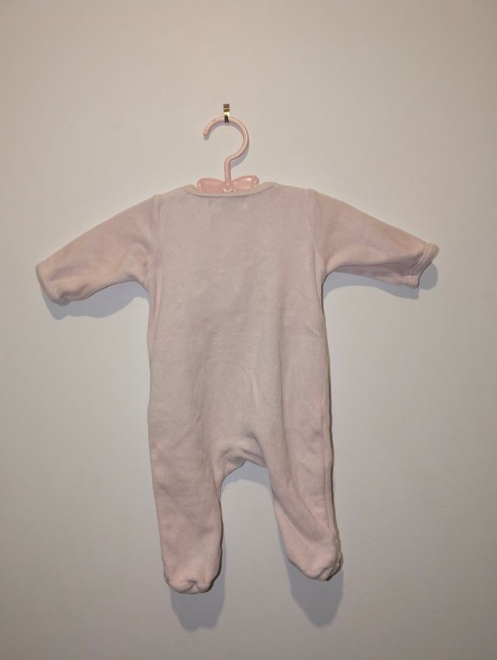 Pyjamas 1 mois - photo numéro 2