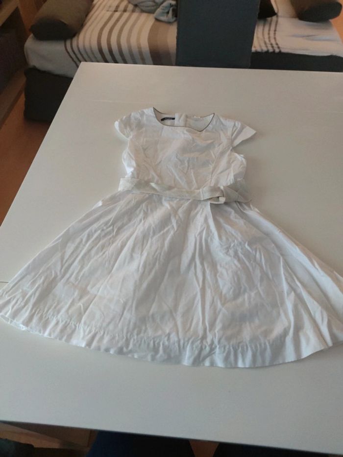 Robe cérémonie idéale mariage blanche noeud or Okaïdi 8 ans