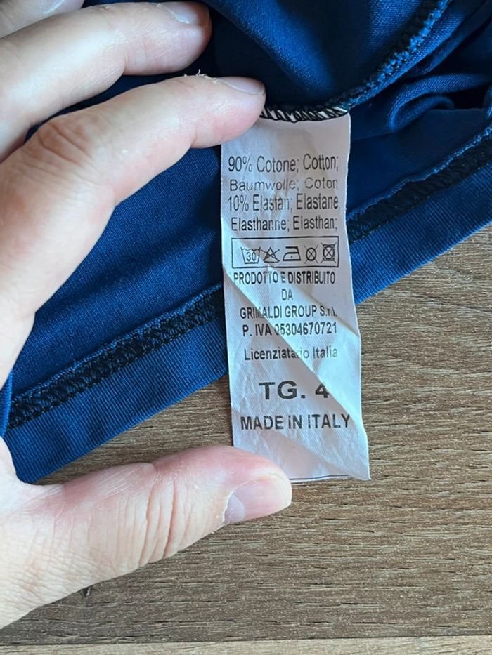 Je vend le lot de 2 haut manches longues fille taille 4 ans mais sa taille grand très bon état - photo numéro 4