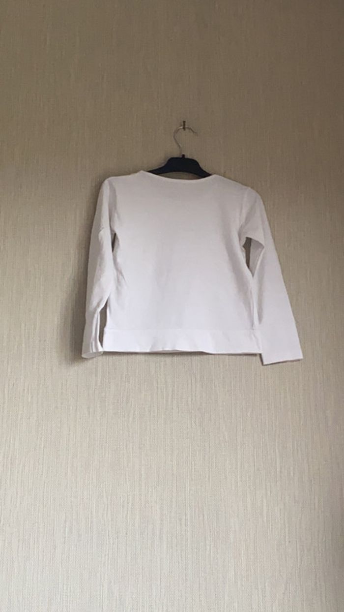 T-shirt blanc avec fille - photo numéro 2