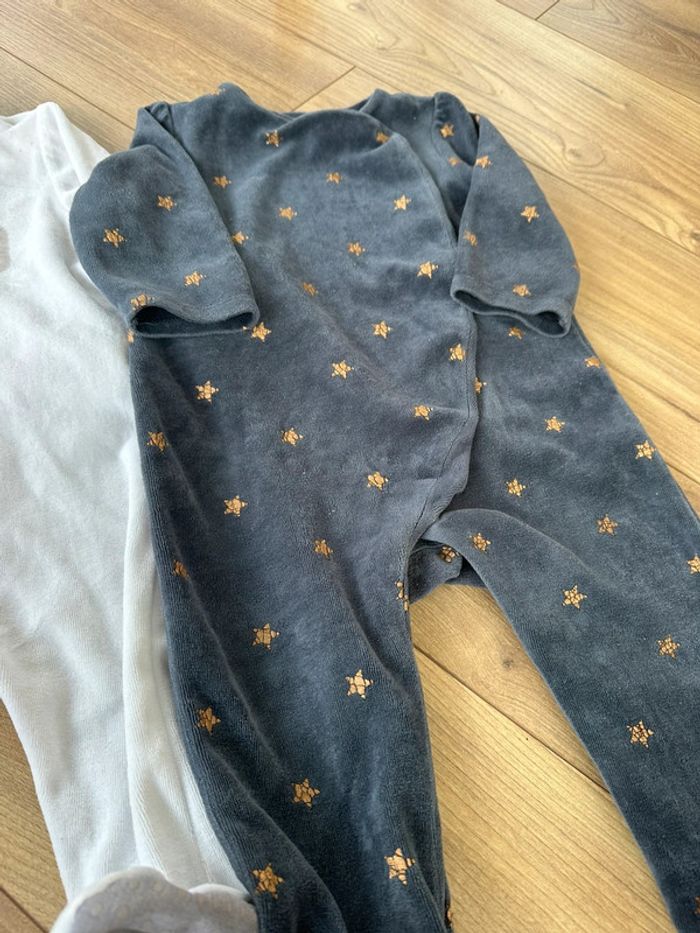 Lot pyjamas 12 mois - photo numéro 6