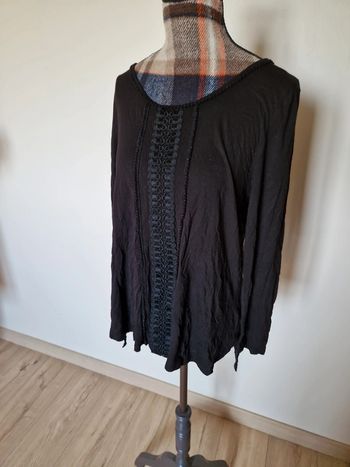 Top manches longues broderies anglaises taille l