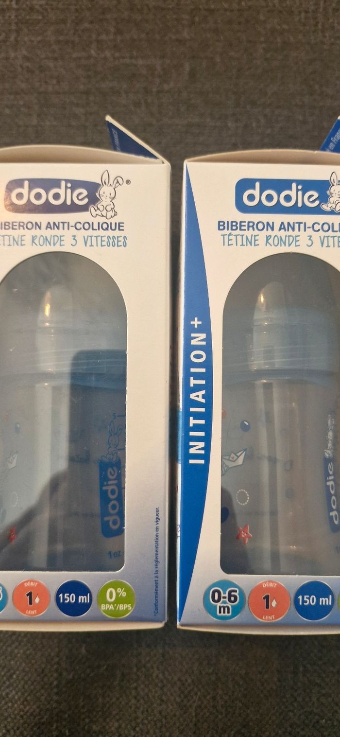 Dodie 2 biberons plastique 150ml tétines rondes anti-coliques - photo numéro 2