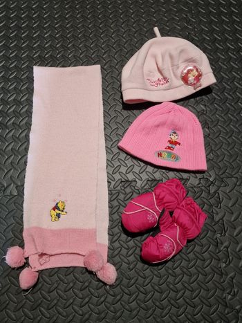 Lot bonnets geants écharpe