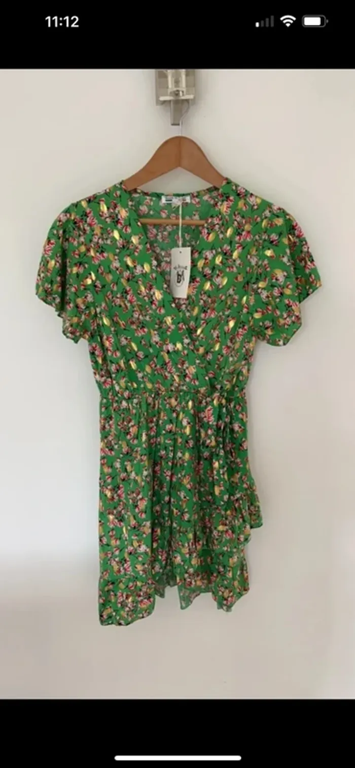 Robe courte cache cœur motif fleuris « Pep’s »