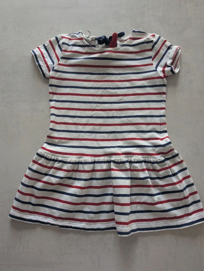 Lot de 5 robes 4 ans