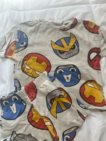 Ensemble ou pyjama
