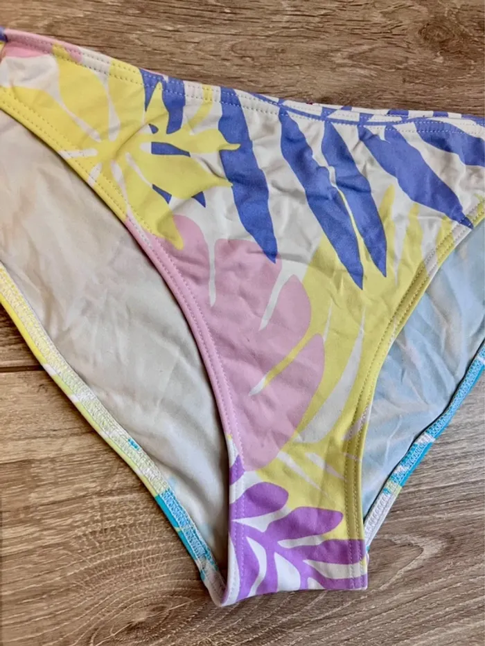 Maillot de bain taille 40 Kiwi St Tropez - photo numéro 2