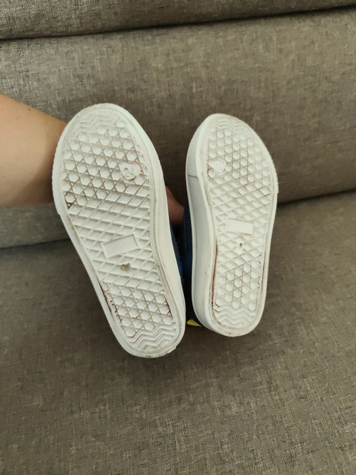 Baskets bleues - photo numéro 2