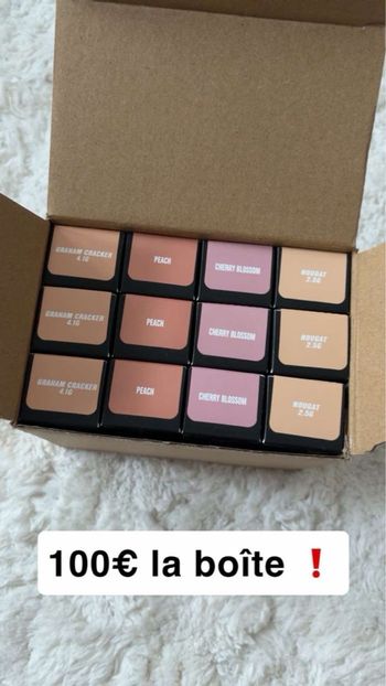 Lot de 12 : Correcteur et anti cerne Huda Beauty