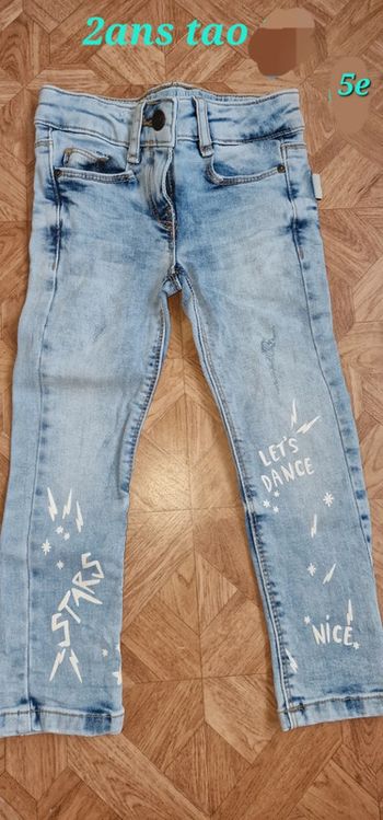 Jean 2ans Tape a loeil