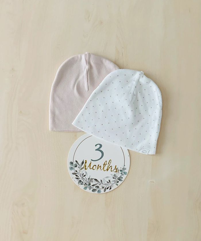 Lot de 2 bonnets fille h&m 62 cm