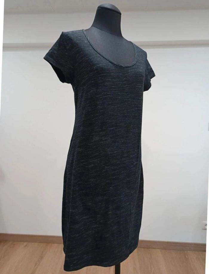 Robe Kiabi taille L - photo numéro 2