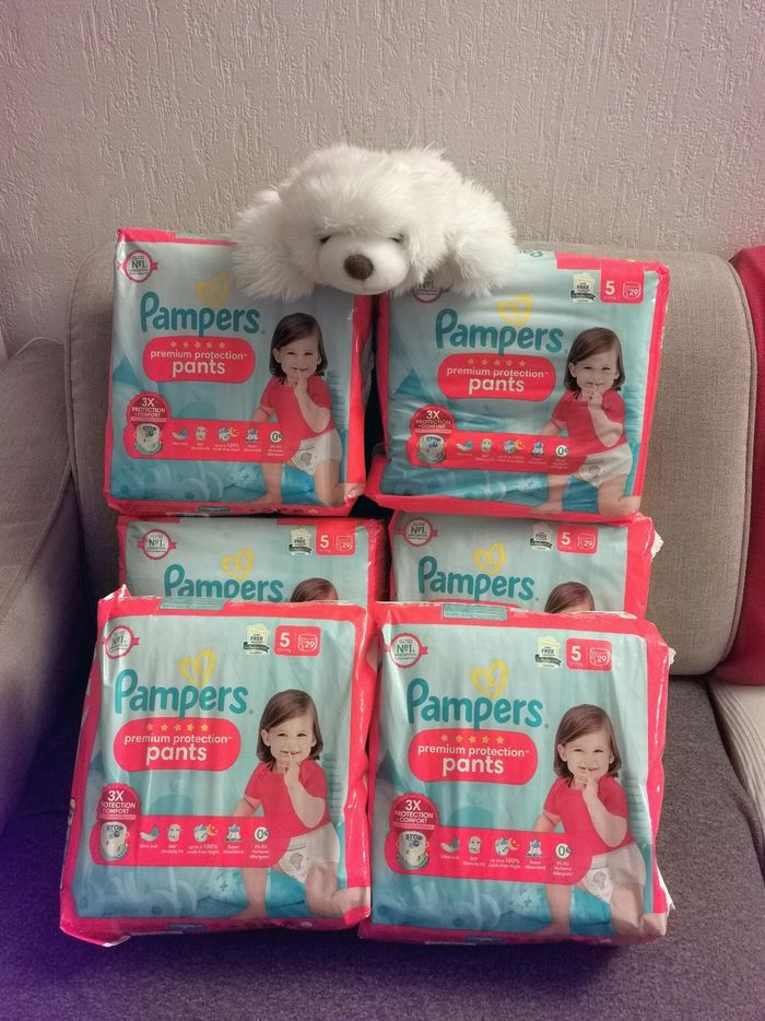 Lot de 6 paquets de couches Pampers Premium Protection Pants taille 5