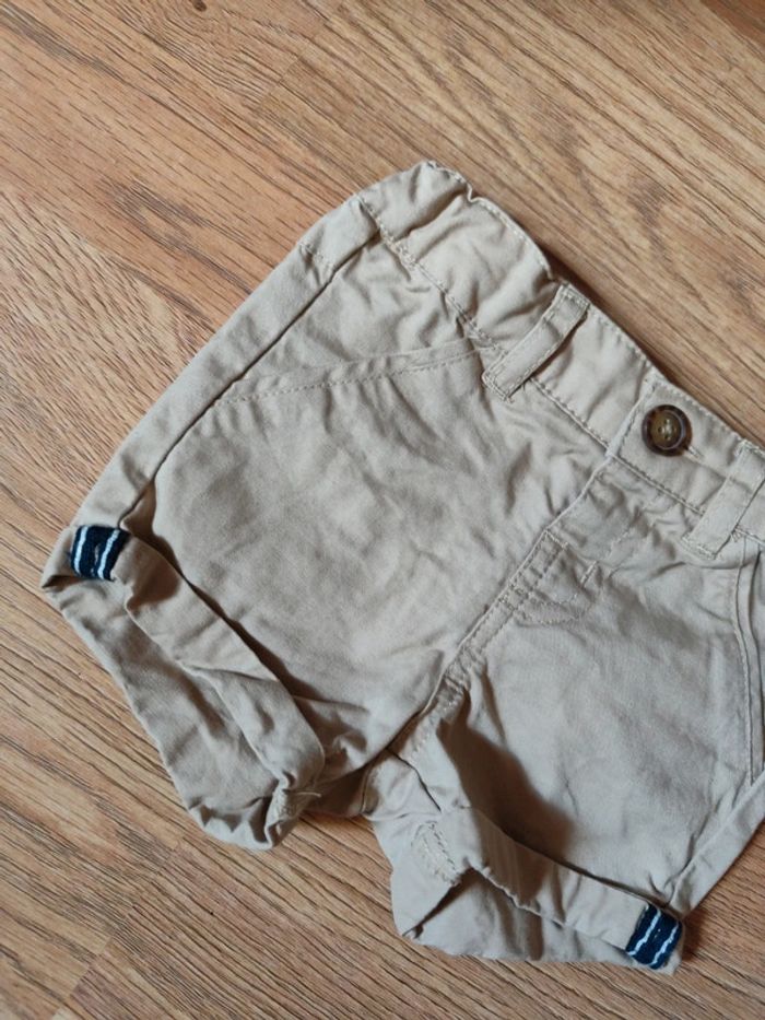 Short 3 mois Kiabi - photo numéro 2