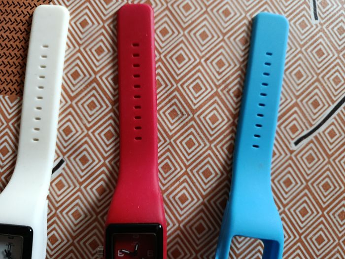 2 montres en silicone - photo numéro 6