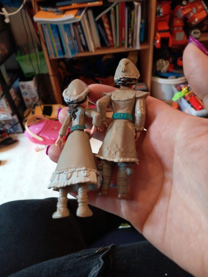 Figurines peuple de la reine des neiges 2 pas de vinted go - photo numéro 2