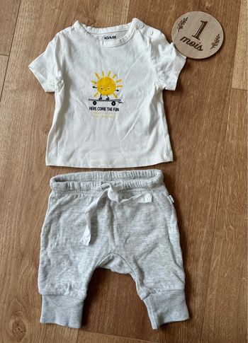 Ensemble tee-shirt sarouel