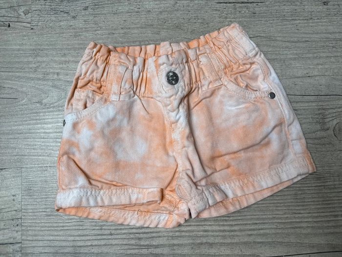 Short zeeman neuf sans étiquette 4ans 104cm