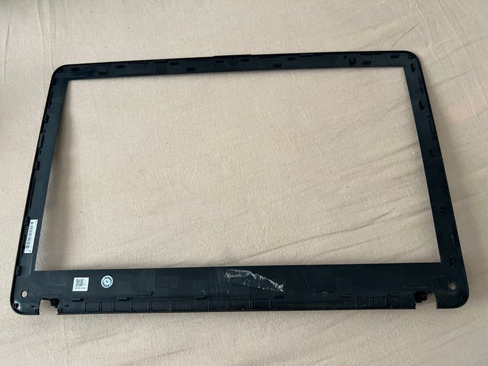 Contour d’écran noir – ASUS R540LJ (d’origine) - photo numéro 2