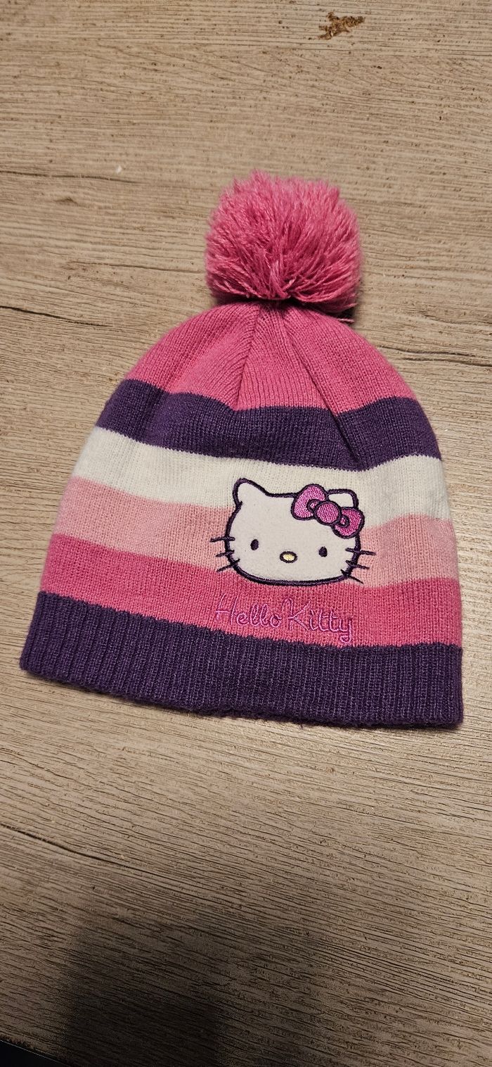 Bonnet rose/mauve/blanc Hello Kitty, taille 54 - photo numéro 3
