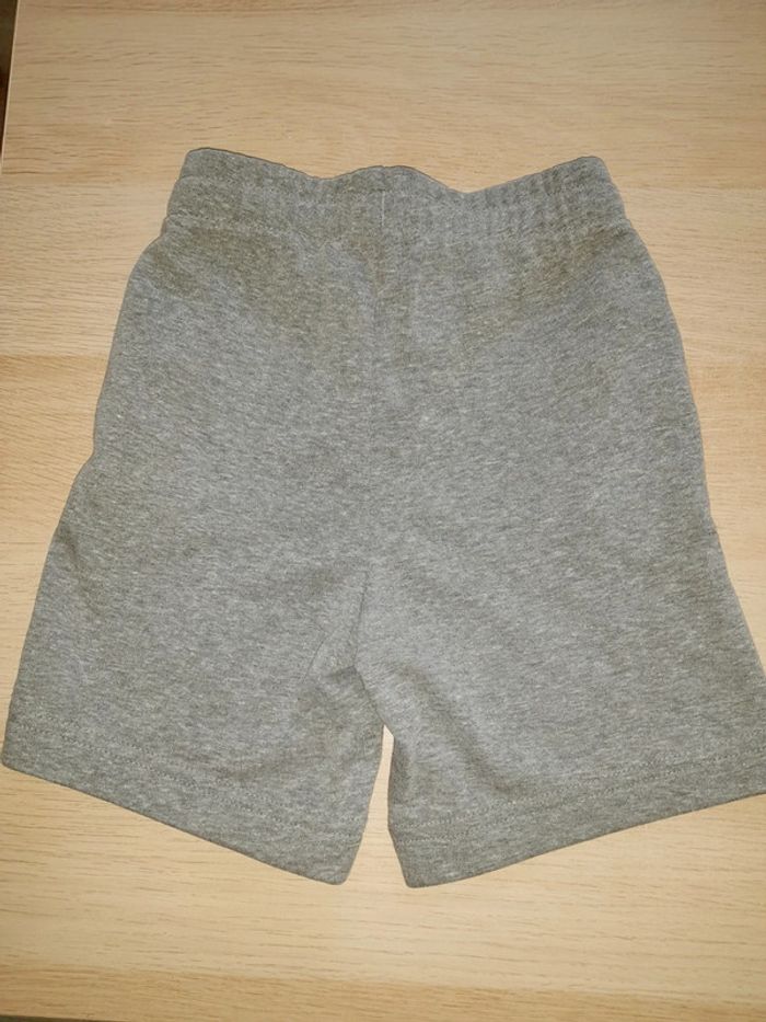 Bermuda garçon 4 ans - photo numéro 2